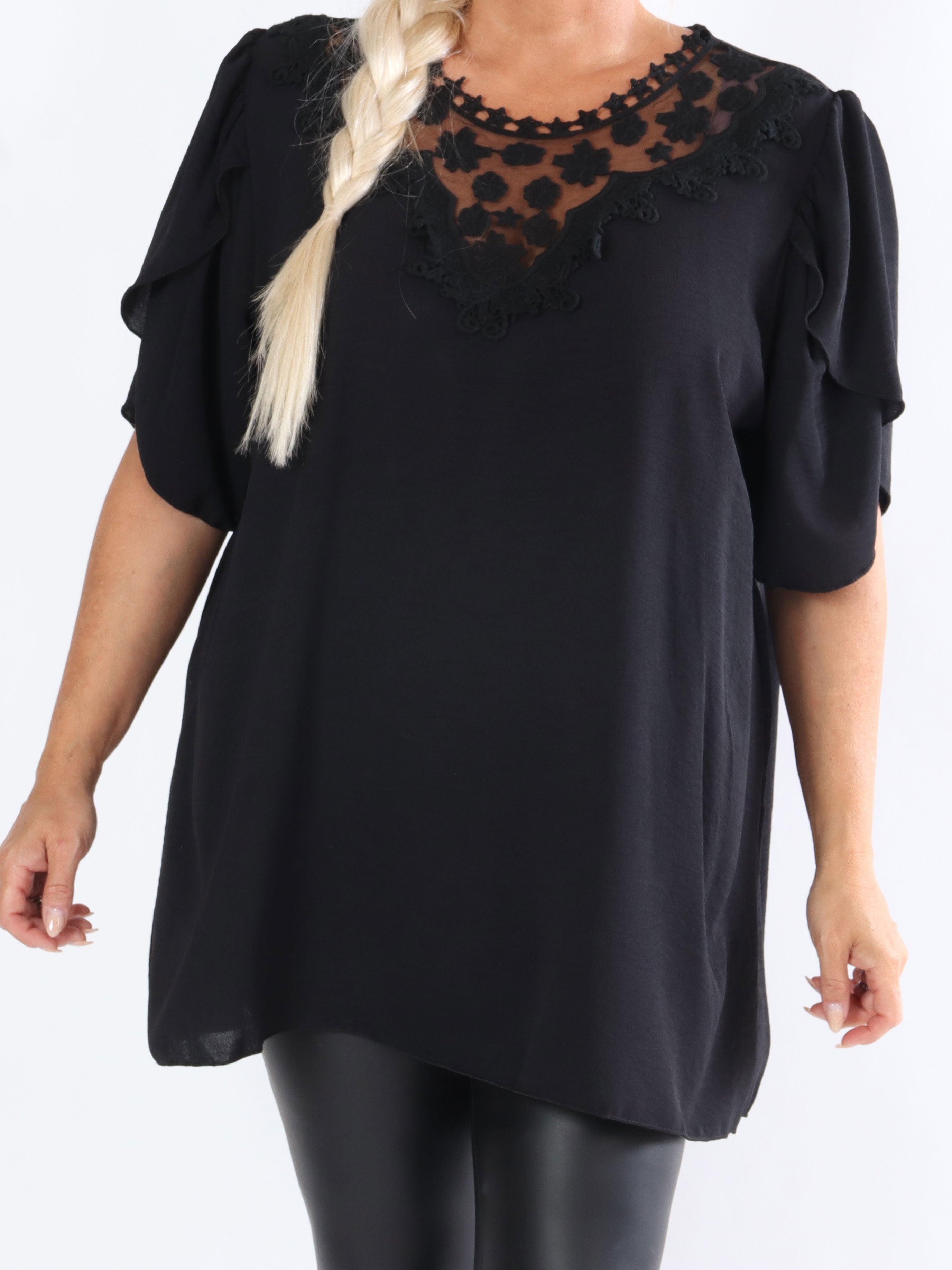 Malle - Fin plus size tunika med spets